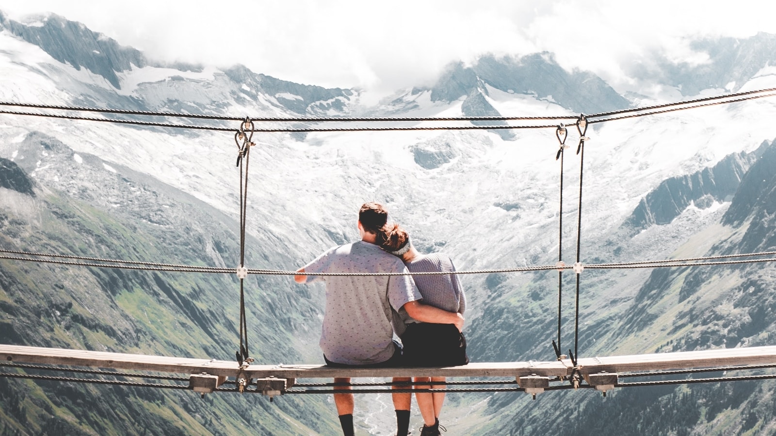 Featured image for Astrological Insights: Love, Relationships, and Opportunities on December 10, 2023