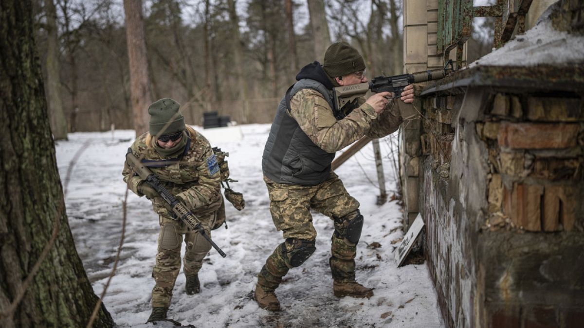 "Ukrainian Strike on Donetsk Market Leaves 25 Dead"