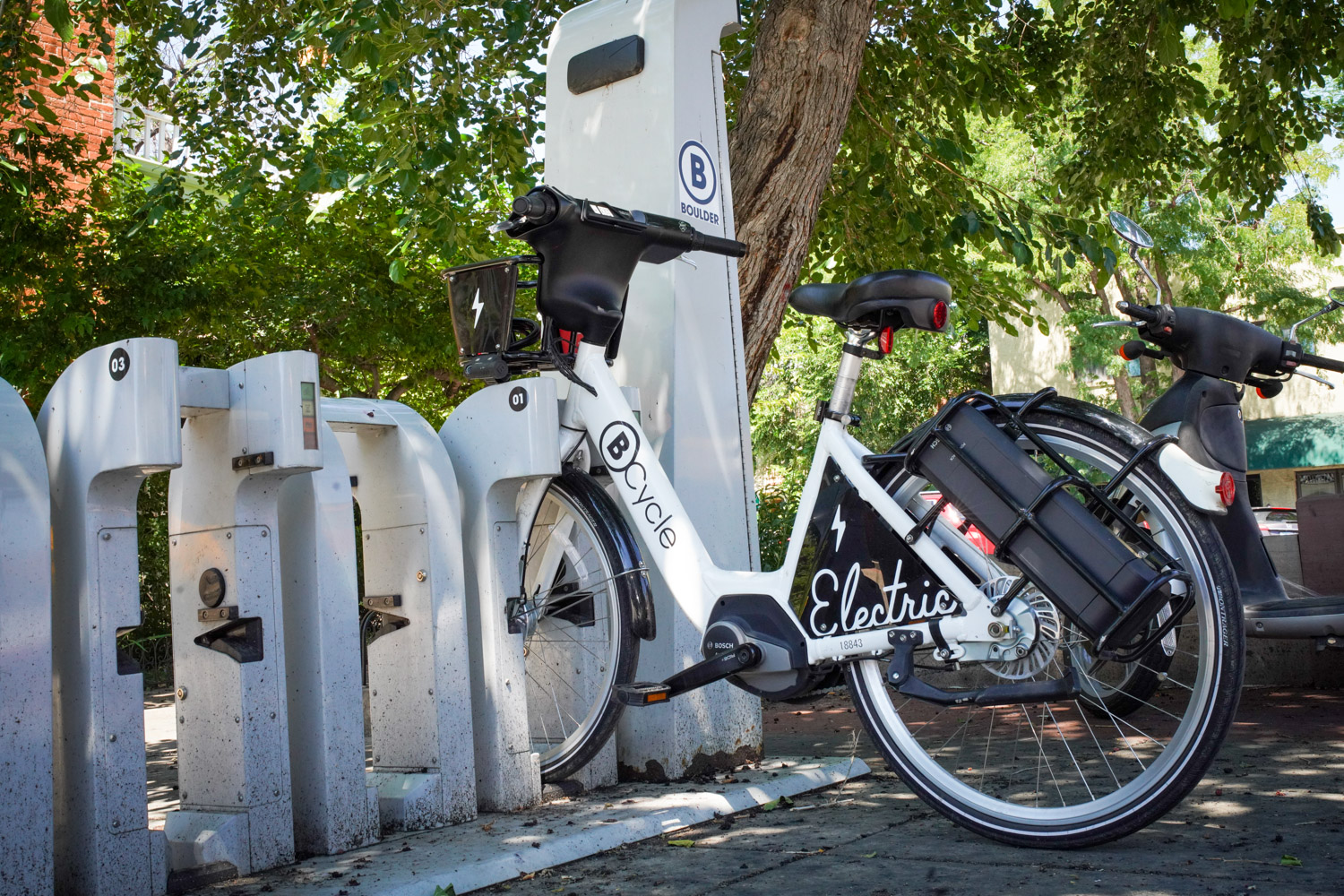 Featured image for Colorado Offers E-Bike Rebates for Low-Income Residents.