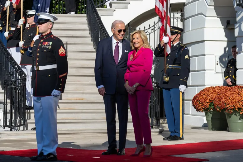 Featured image for "The Decline of Global Leadership: Patrick Lawrence's Perspective"