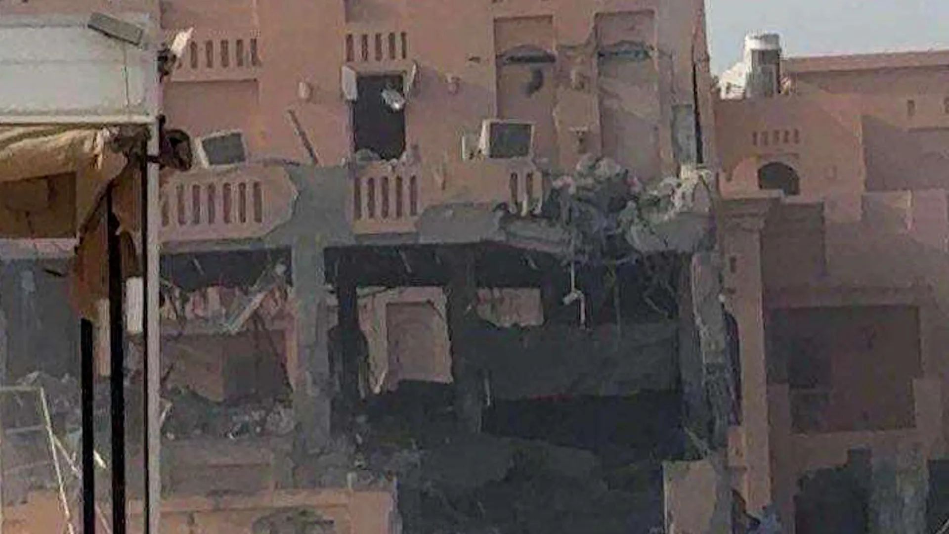 Featured image for Hamas Leaders Survive Israeli Strike in Doha Amid Tensions