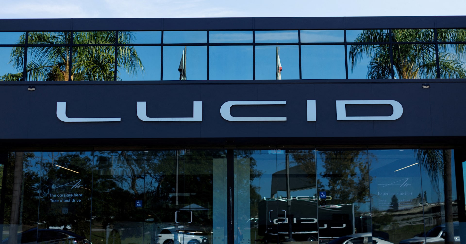 Lucid's Q1 EV Deliveries Soar 40% After Price Cuts