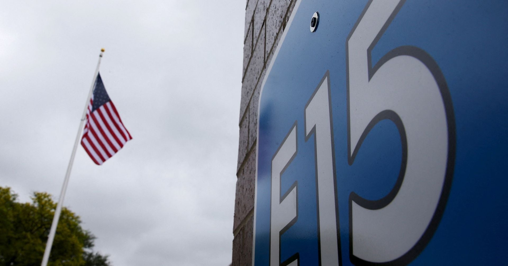 Featured image for "Biden Administration to Greenlight Year-Round E15 Gasoline Sales by 2025, Despite Potential Price Spike Delay"