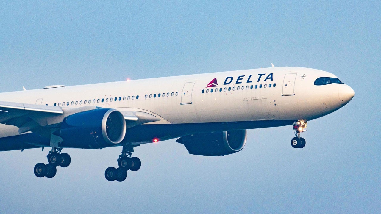 Featured image for 25 Injured in Severe Turbulence on Delta Flight