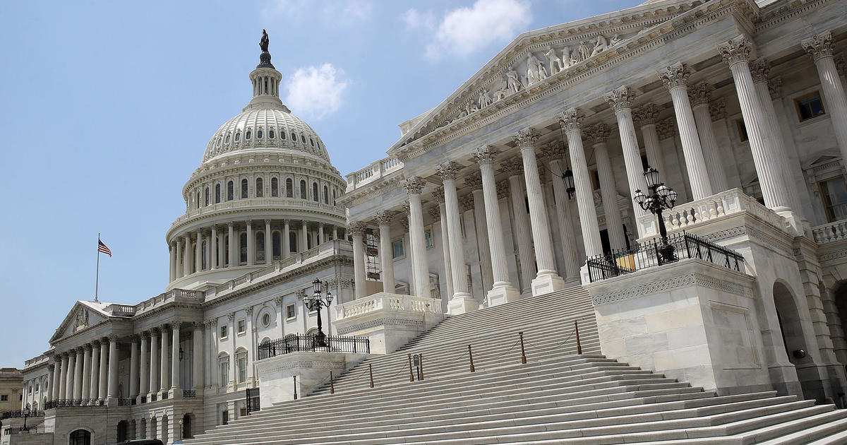 Majority support raising debt ceiling to avoid default as crisis looms.