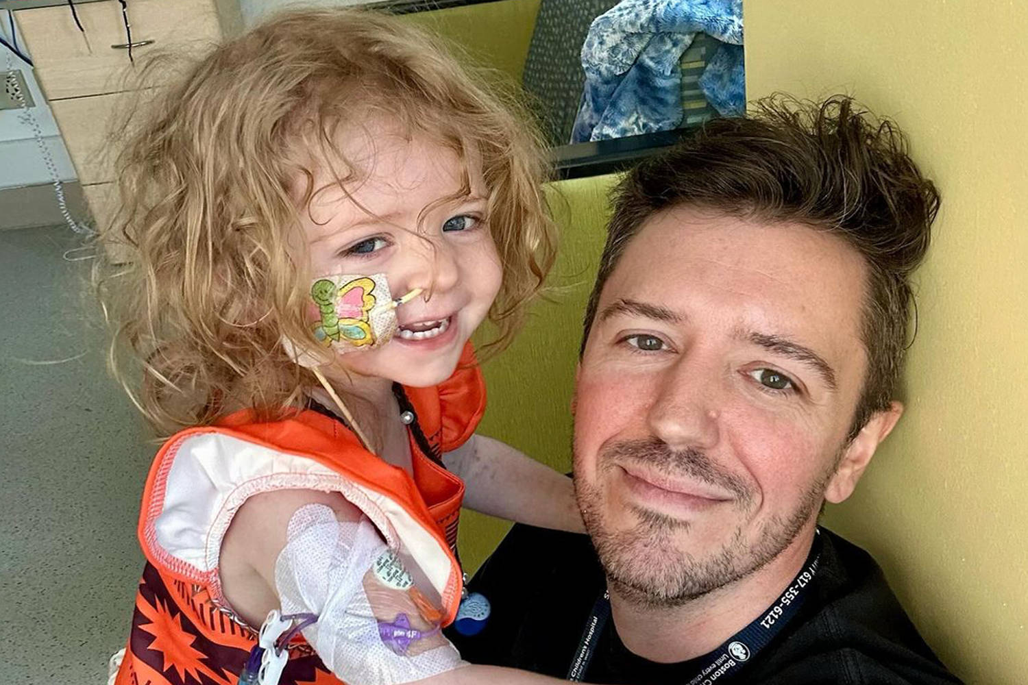 Featured image for "NFL Reporter Mourns Loss of 2-Year-Old Daughter to Leukemia"