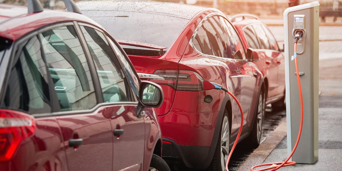 "Rising Demand: Affordable Electric Vehicles Gain Traction in the US"