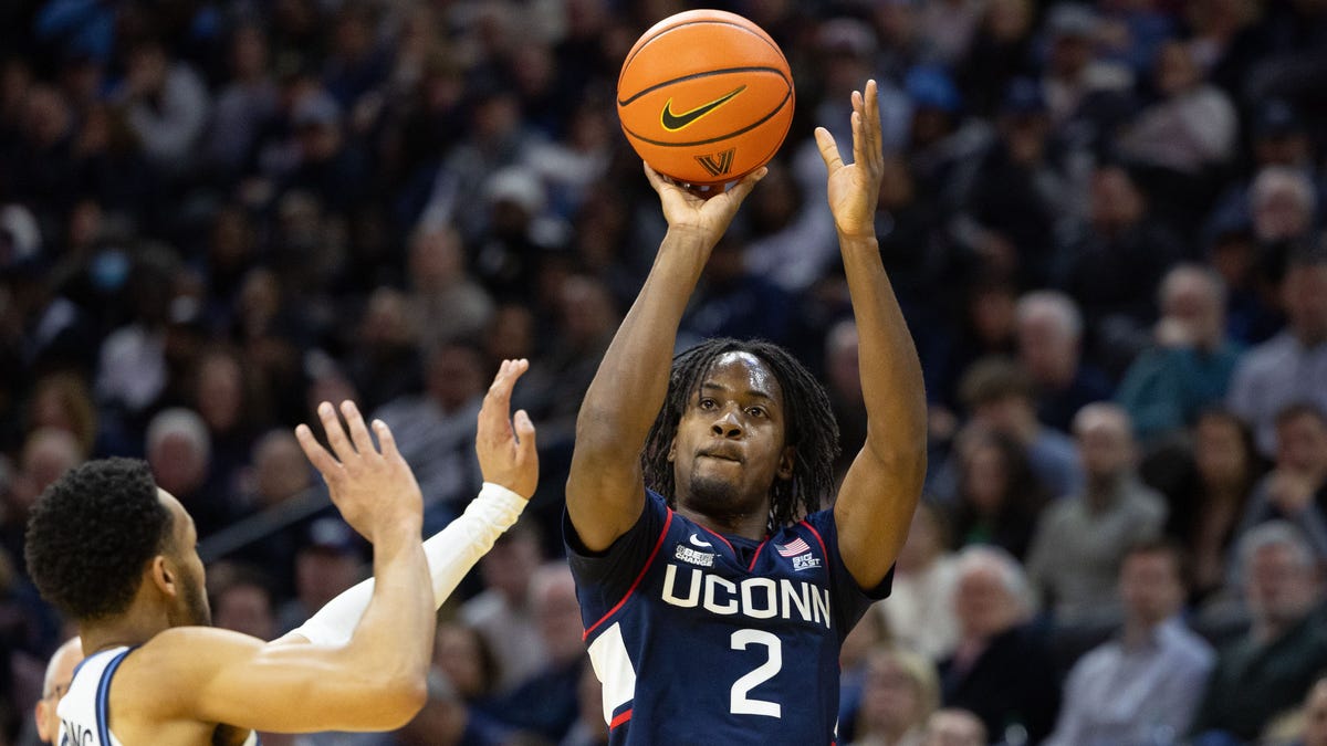 "UConn and Purdue Claim Top Spots as Kansas Slides in Men's College Basketball Rankings"