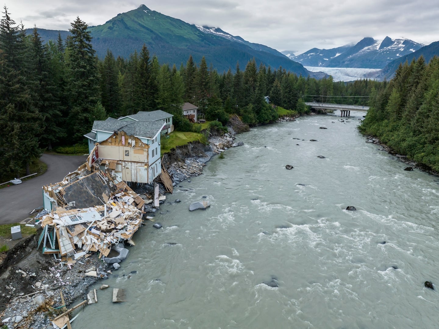 Featured image for Unprecedented Arctic Heatwave: A Look at the Record-Breaking Summer of 2023