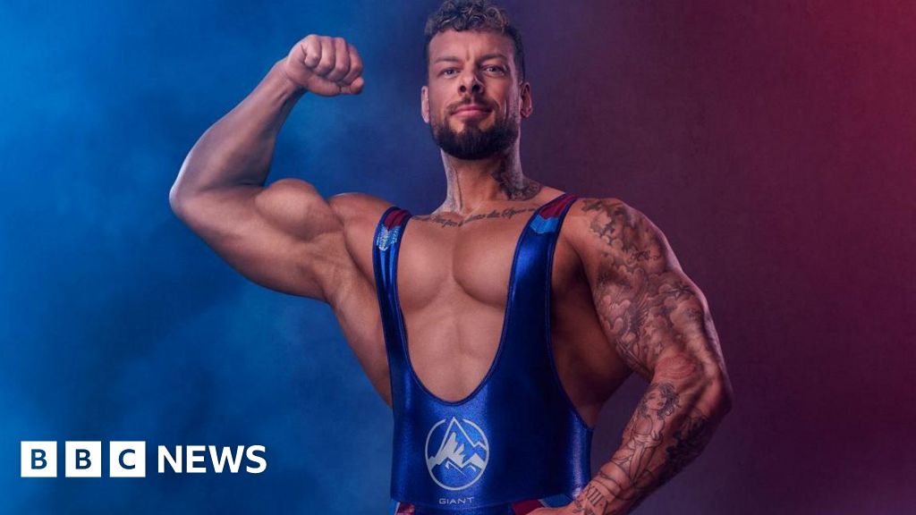 Featured image for Gladiator Giant to Revert to Birth Surname Bigg