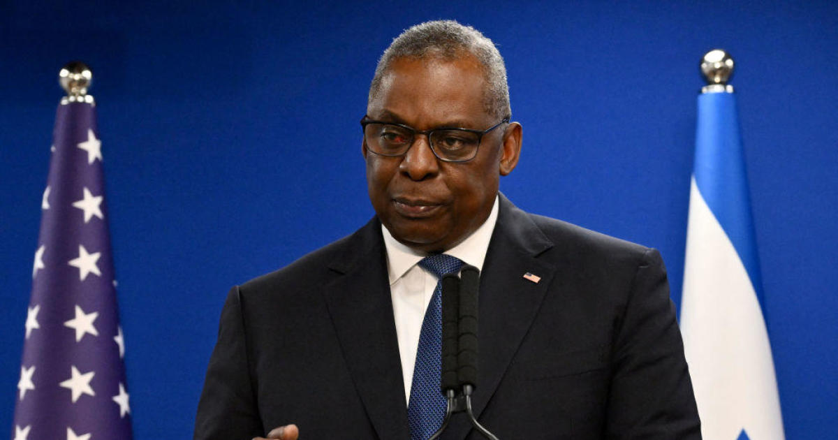 "Defense Secretary Lloyd Austin's Hospitalization Sparks Controversy and Calls for Resignation"