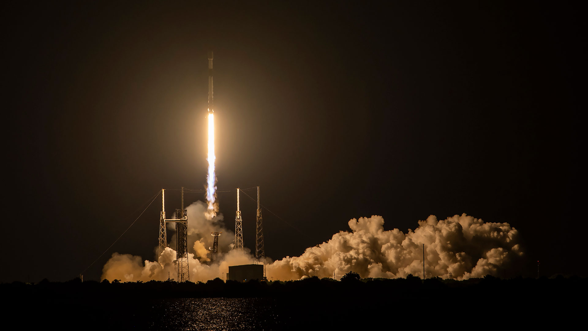 Featured image for SpaceX marks milestone with 500th Falcon 9 launch and record-breaking reuse