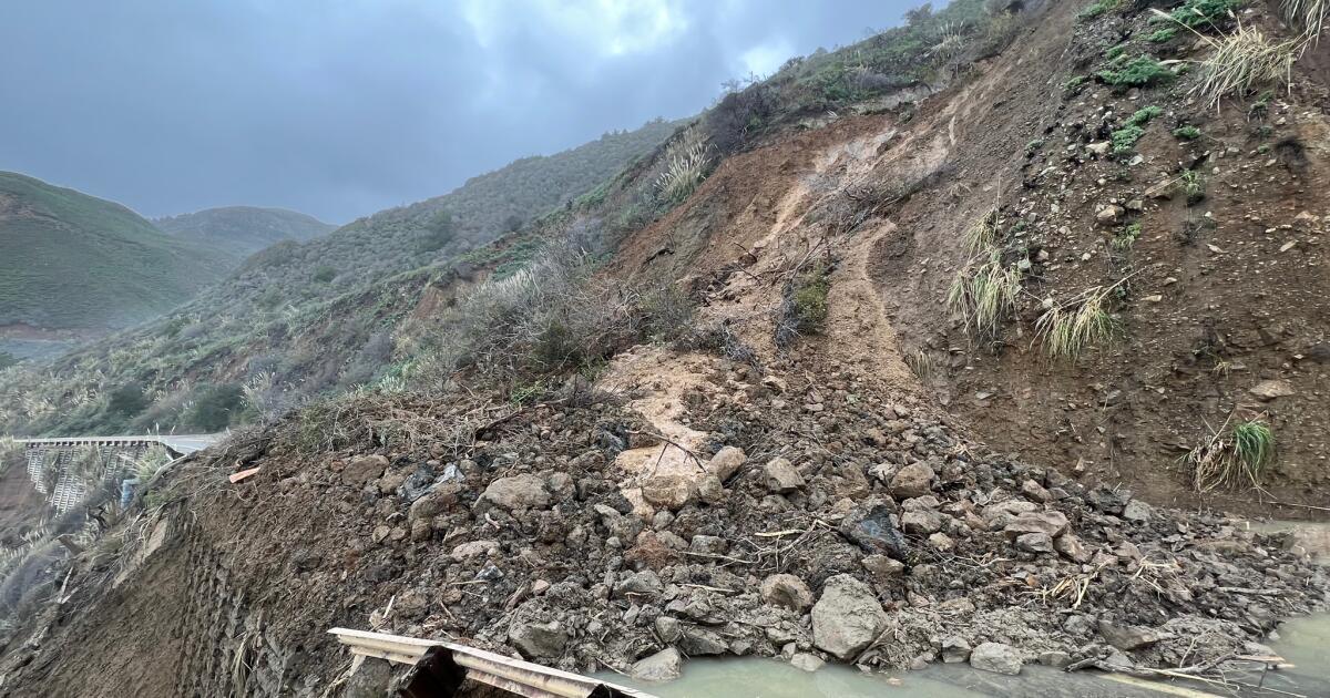 Featured image for "Highway 1 Closure: Landslide Causes Major Disruption near Big Sur"