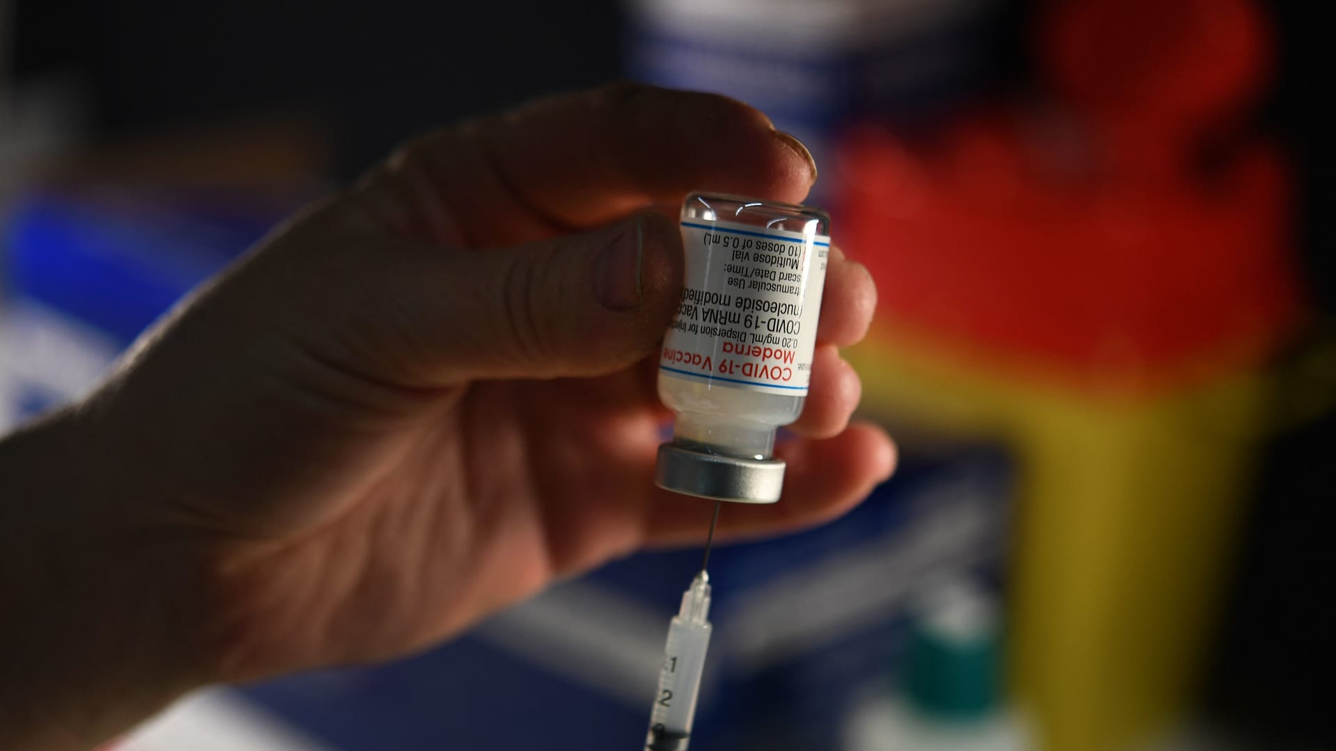 "Moderna's Enhanced Covid Vaccine Demonstrates Superior Immune Response in Trial"