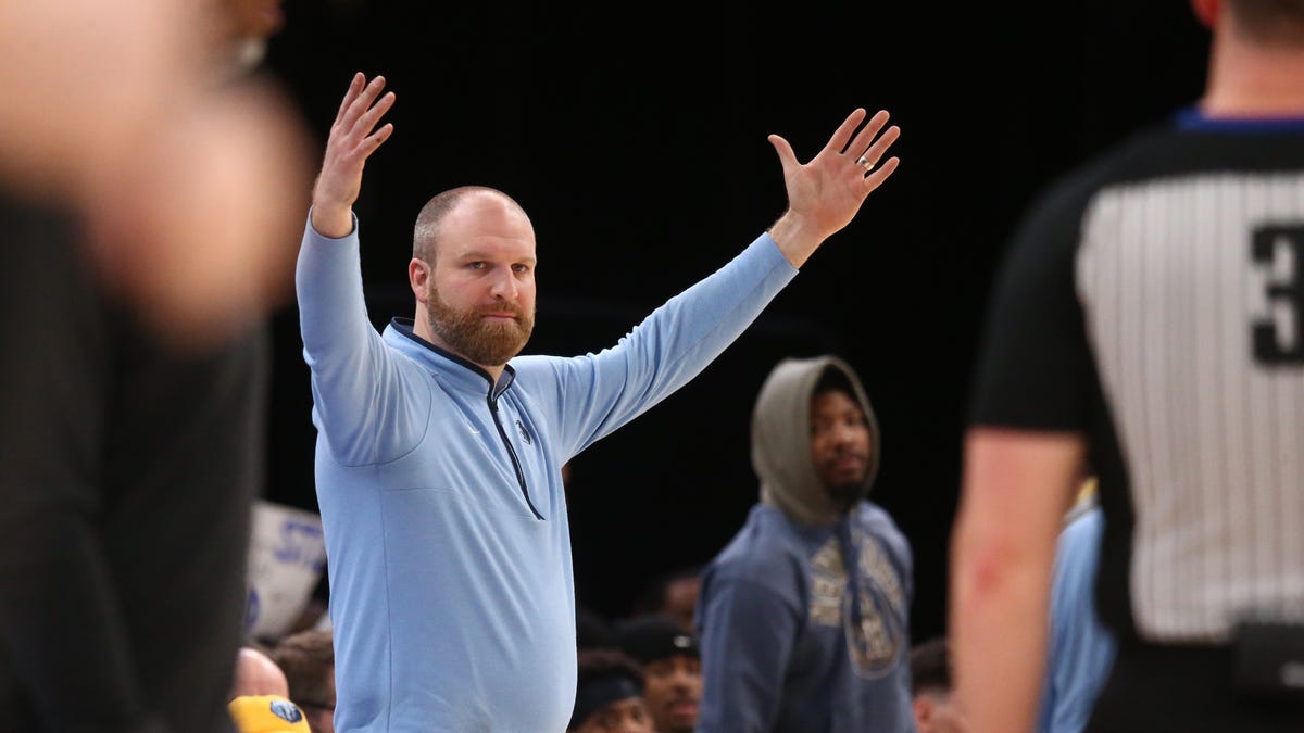 Featured image for "NBA Acknowledges Clock Error and Missed Calls in Lakers vs. Grizzlies Game"