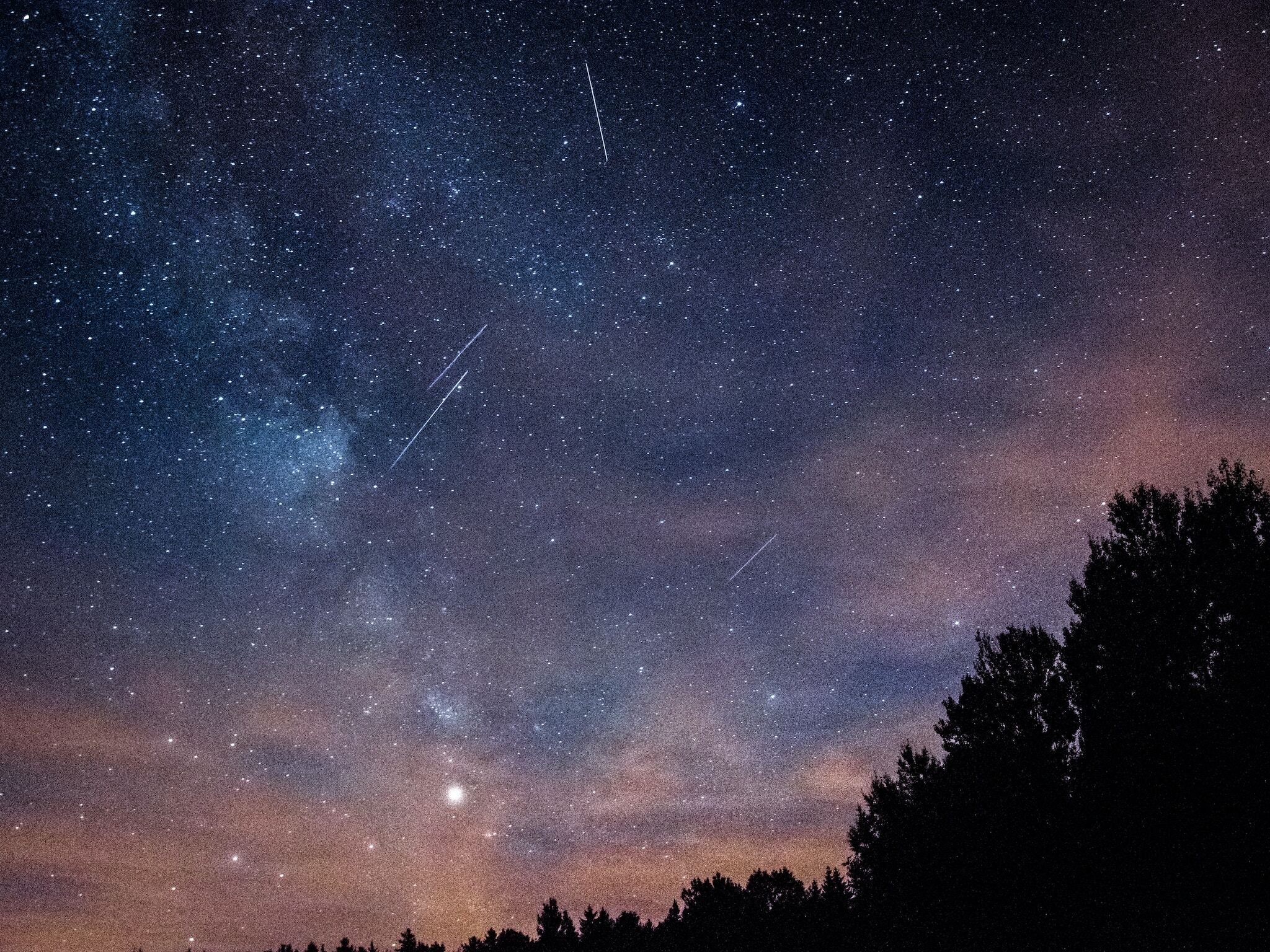 "Stargazing Guide: Catching the Orionids Meteor Shower in Melbourne and Australia"