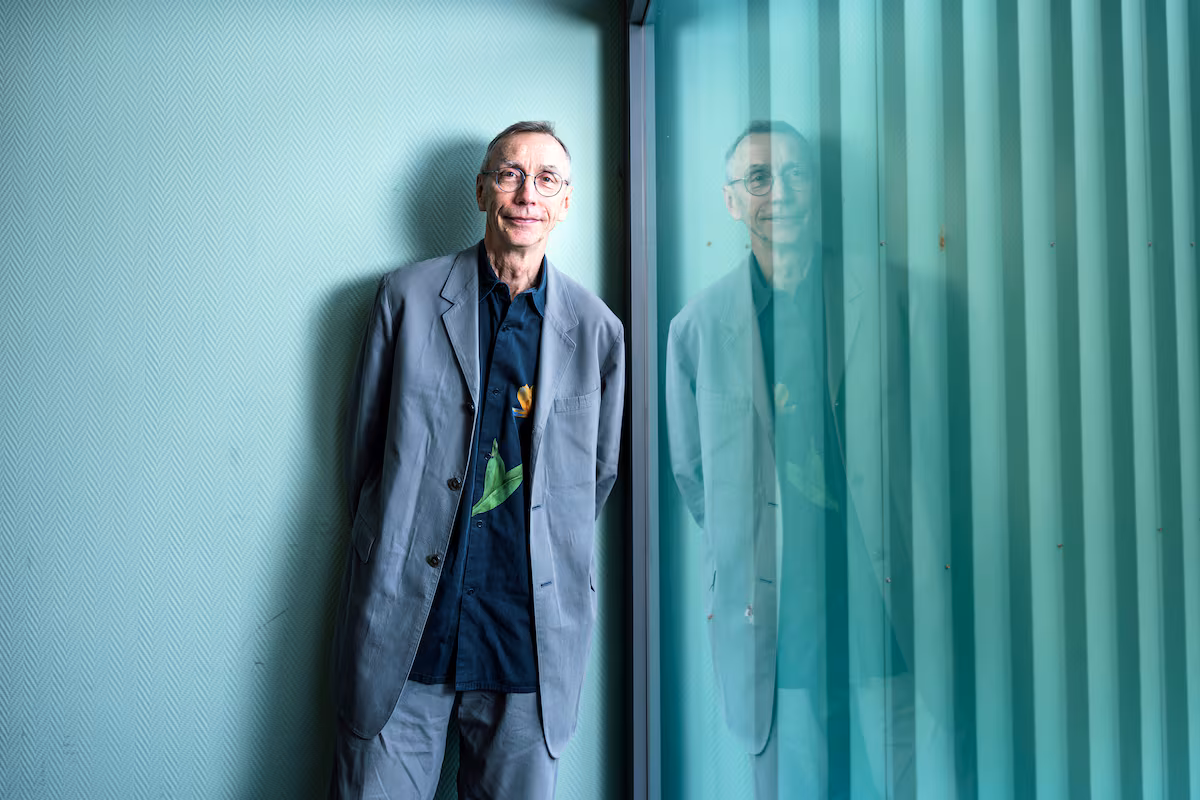 Featured image for Svante Pääbo Links Neanderthal Extinction to Human Population Growth