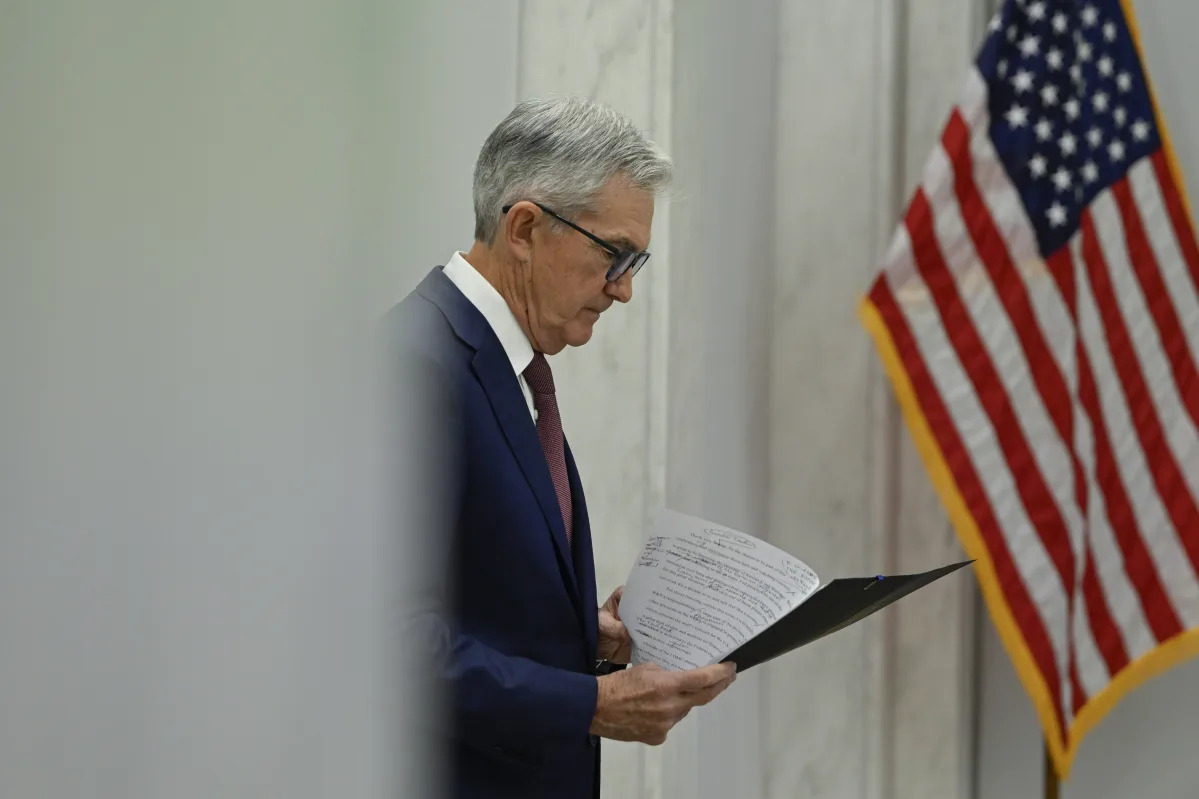 Featured image for Fed Forecasts and Rate Cuts: Impact on S&P 500, Inflation, and Interest Rates