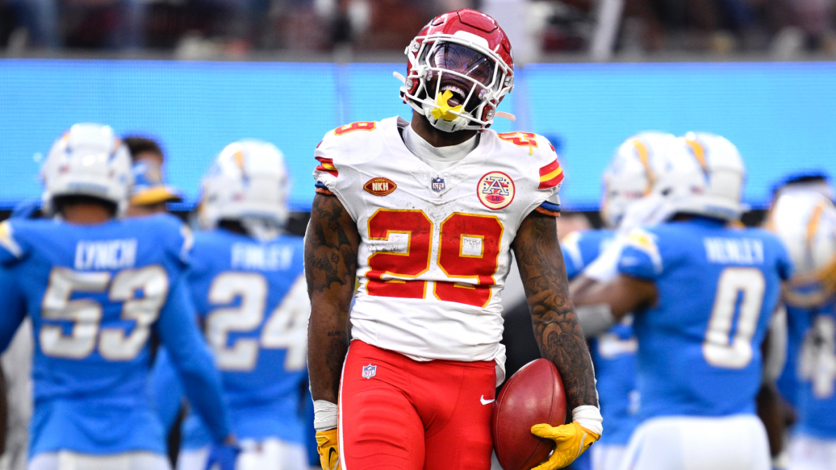 Steelers Sign RB La'Mical Perine to One-Year Deal
