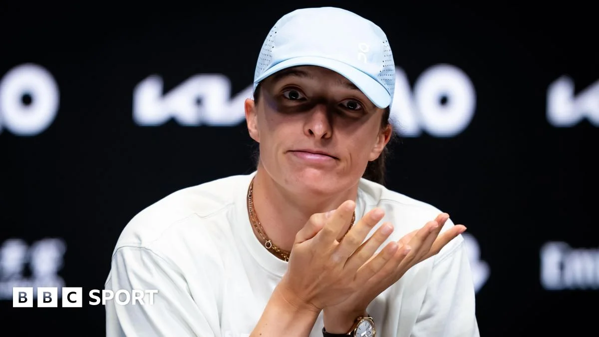 Swiatek and Pegula slam 'zoo-like' cameras in Australian Open players' zones