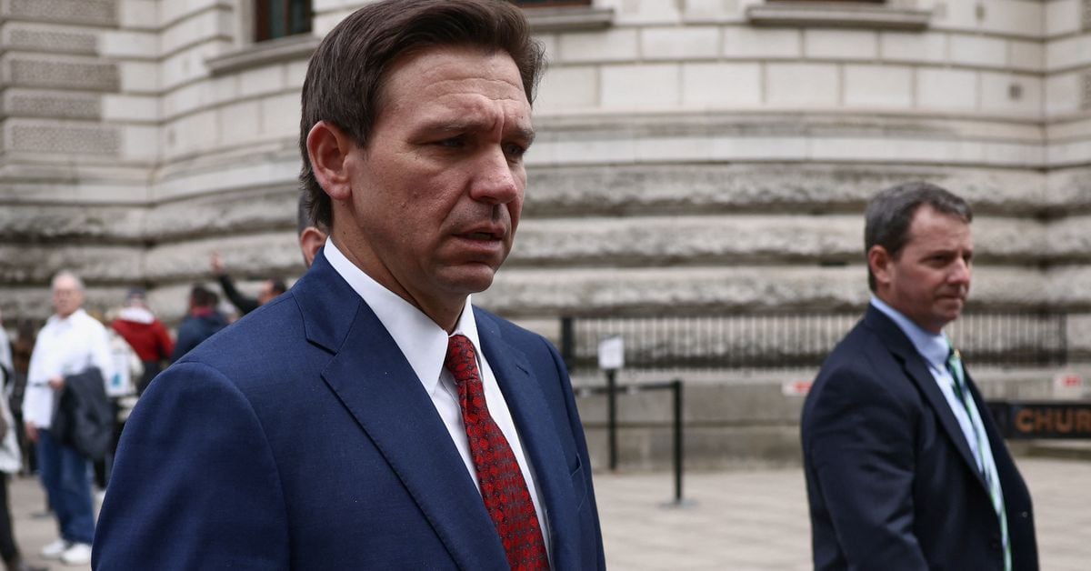 Featured image for Florida Governor DeSantis Signs Anti-ESG Bill Targeting Investments.