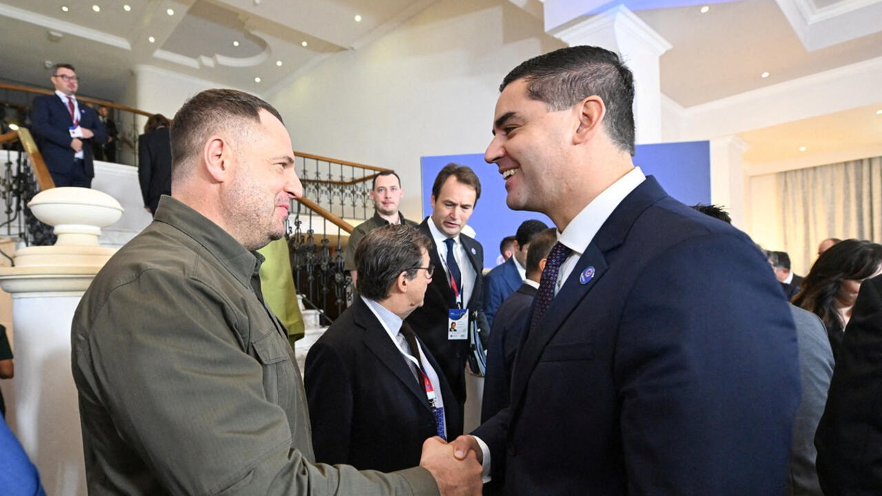 Featured image for "Ukraine's Peace Talks Commence in Malta, Russia Absent"