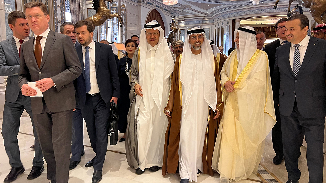 OPEC+ Extends Oil Production Cuts to 2025, Sustaining High Prices