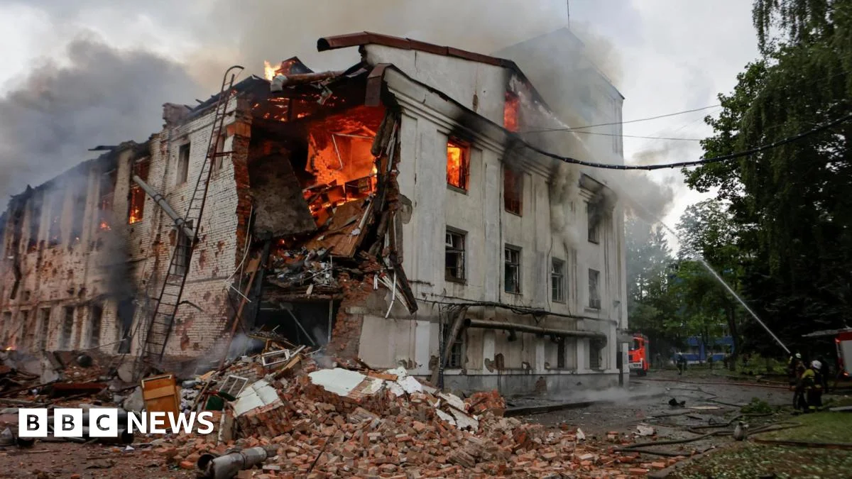 Intensified Russian Attacks on Ukrainian Cities Amid Ongoing Conflict