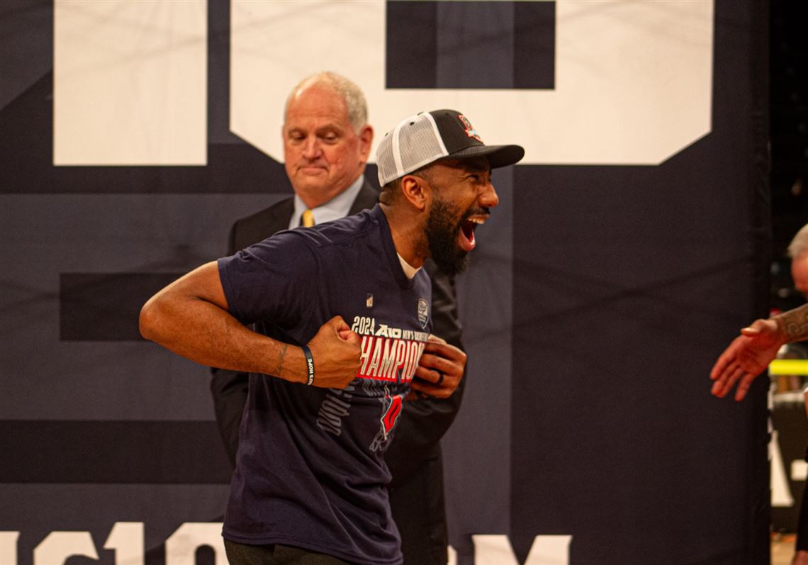 Featured image for "Dru Joyce III Named Duquesne Men's Basketball Head Coach"