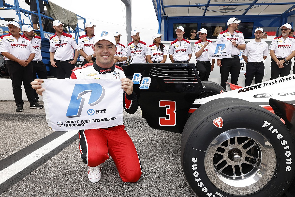 "McLaughlin's Pole Position Penalty Shuffles Starting Grid at IndyCar St. Louis"