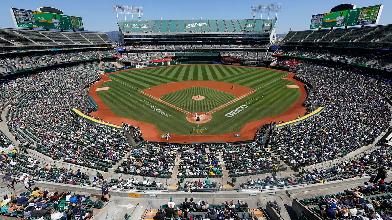Possum Disrupts Mets Broadcast at A's Stadium