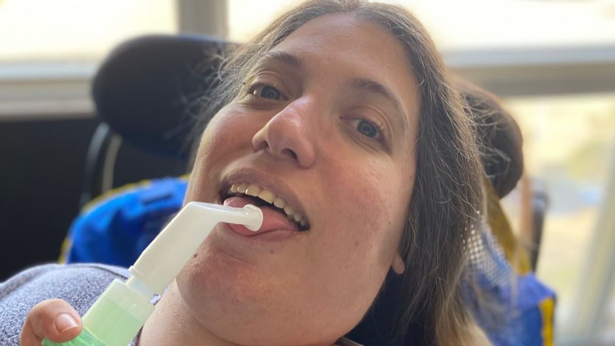 "Air Canada Faces Backlash for Endangering Disabled Passenger's Life by Disconnecting Ventilator"
