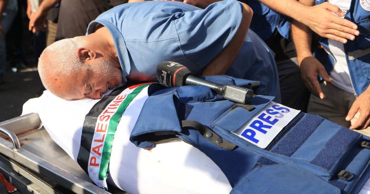 "Rising Death Toll: 12 Journalists Among 36 Lives Lost in Israel-Hamas Conflict"