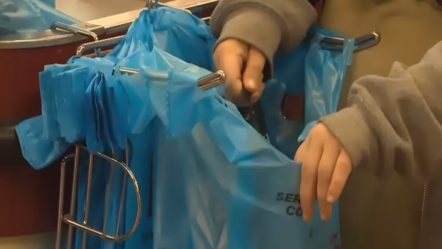 Featured image for "Pittsburgh Implements Plastic Bag Ban Starting This Weekend"