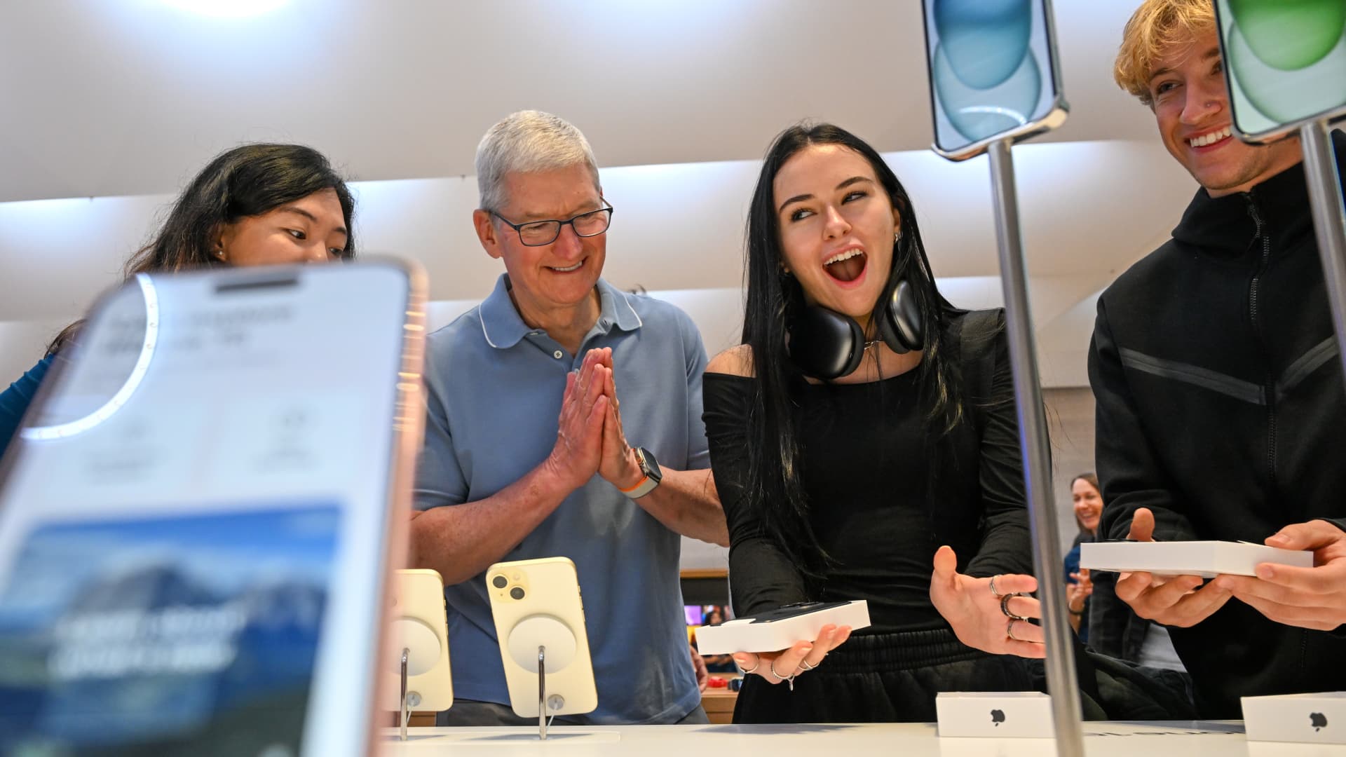 "Bank of America Upgrades Apple, Predicts Over 20% Upside"