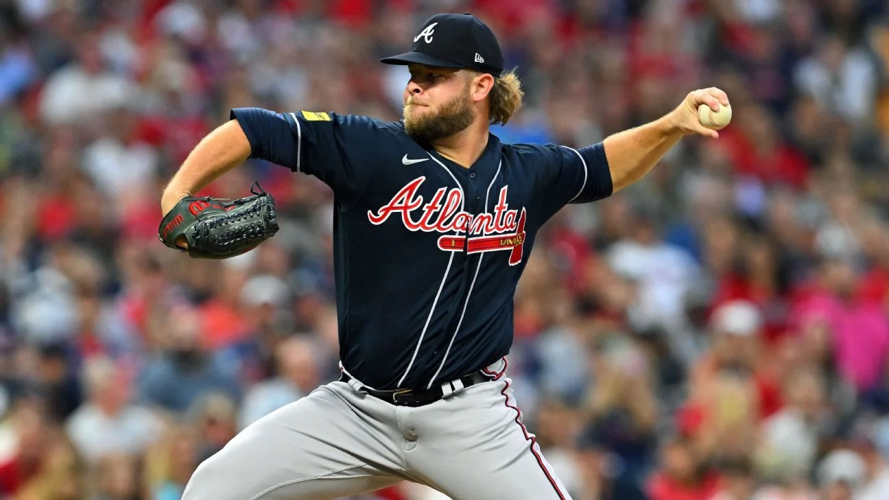 Braves' A.J. Minter Lands on IL with Shoulder Inflammation