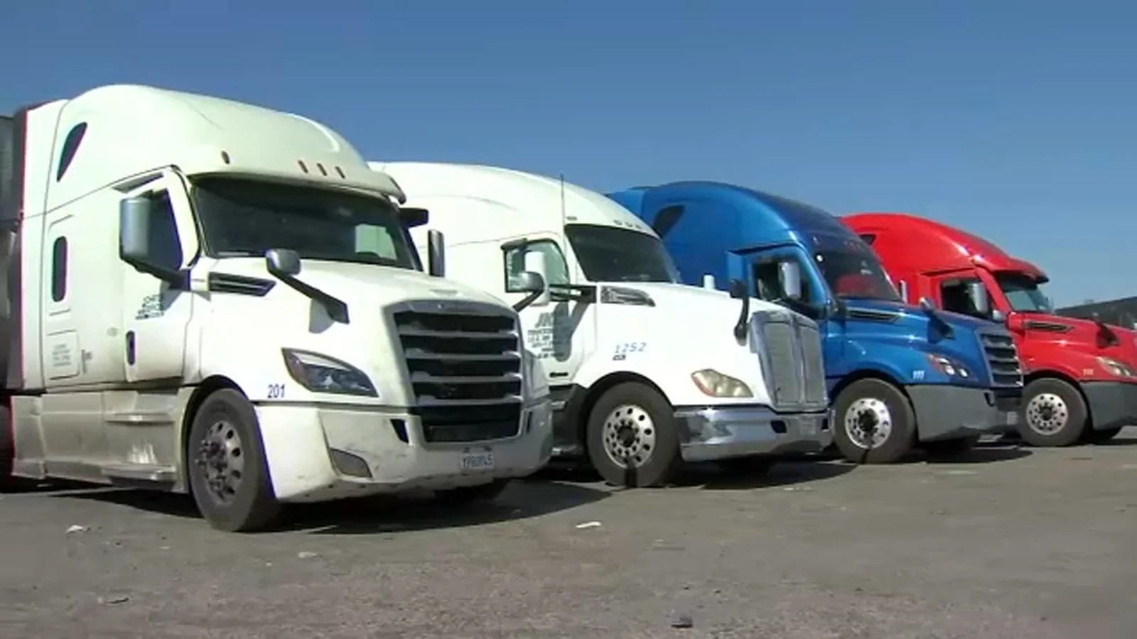 US withholds millions from California and North Carolina over foreign trucking licenses