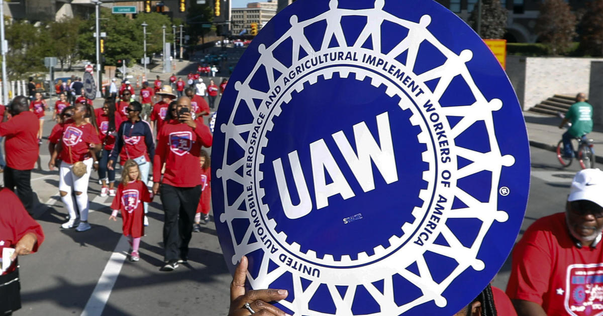 UAW, Largest U.S. Union, Urges Immediate Cease-Fire in Israel-Hamas Conflict