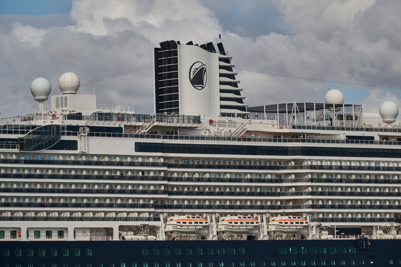 Featured image for "Tragedy Strikes: 2 Holland America Crew Members Killed in Onboard Incident"