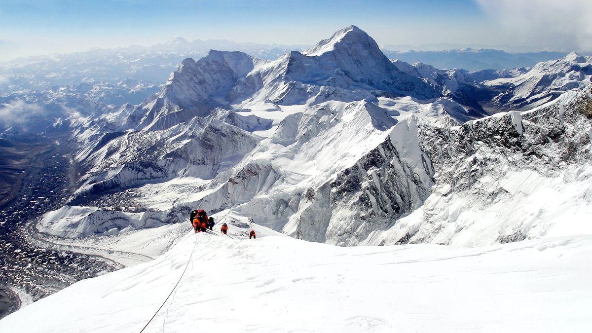 The Limit of Earth's Mountain Growth.