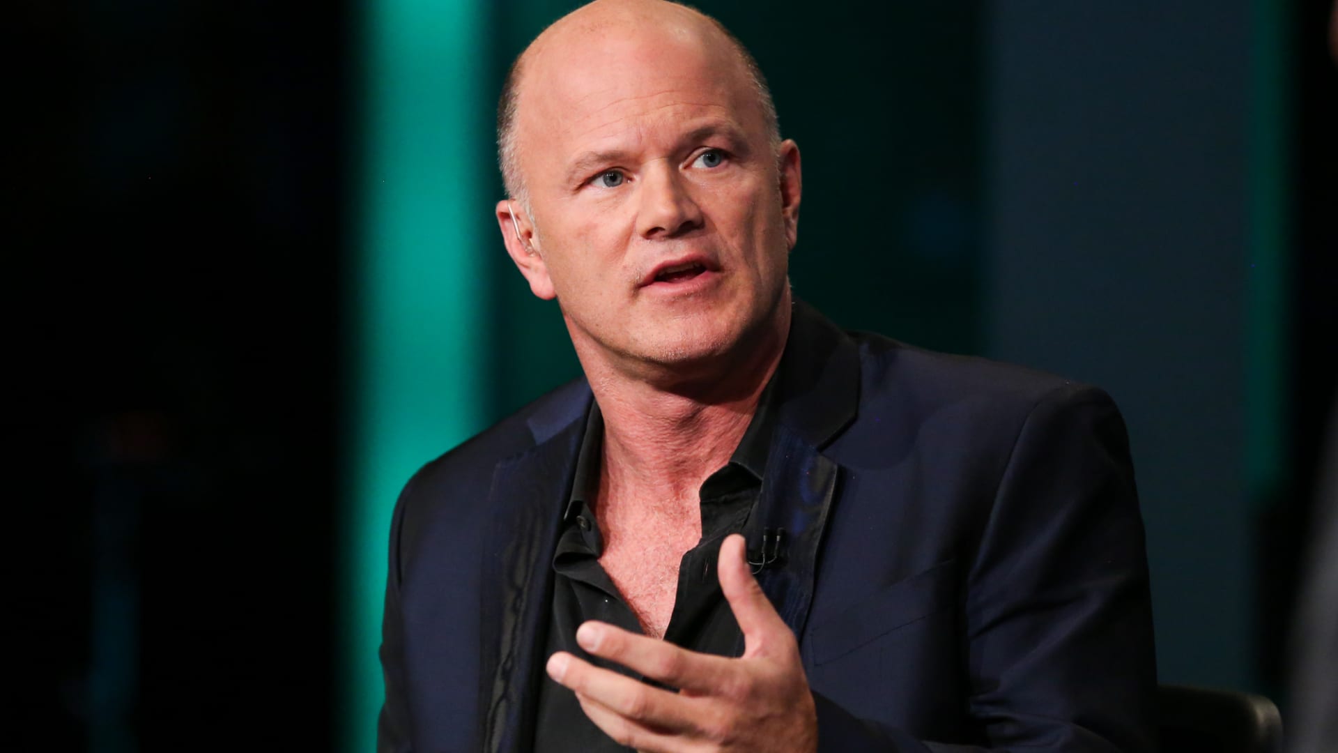 Crypto Clash: Novogratz vs Dimon - Who's Right on Bitcoin's Performance?