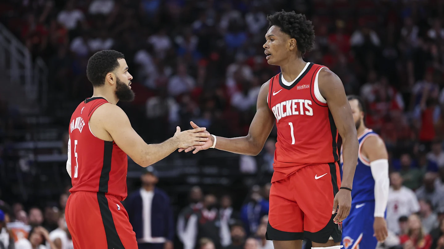 Featured image for Rockets' Fred VanVleet Out for Season with Torn ACL, Amen Thompson Steps Up