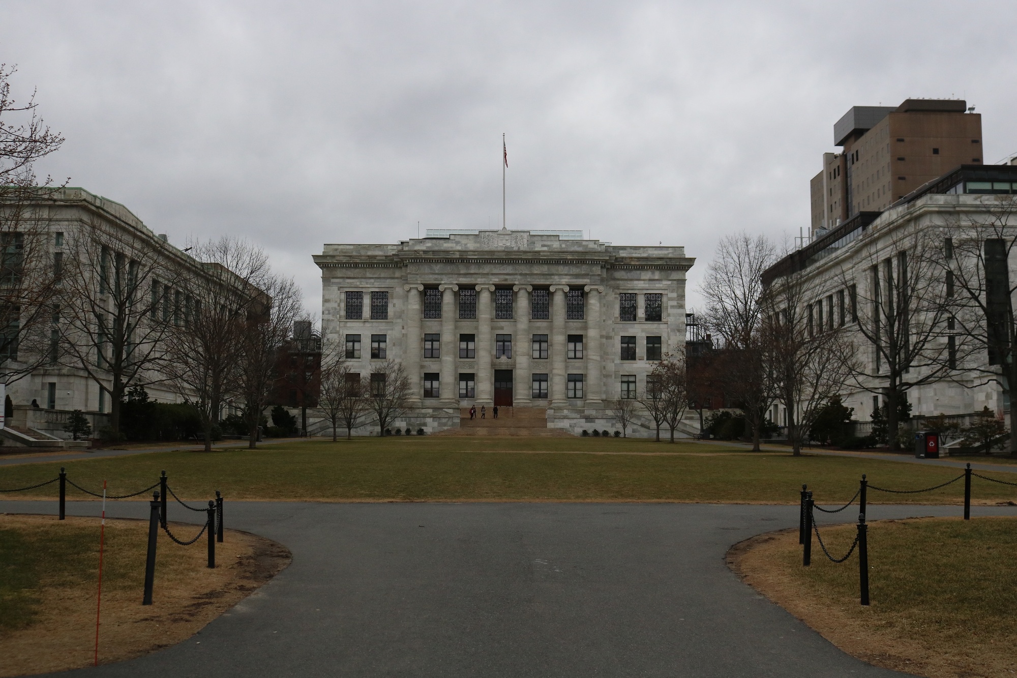 Featured image for Harvard Medical School Explosion Under Investigation for Intentionality