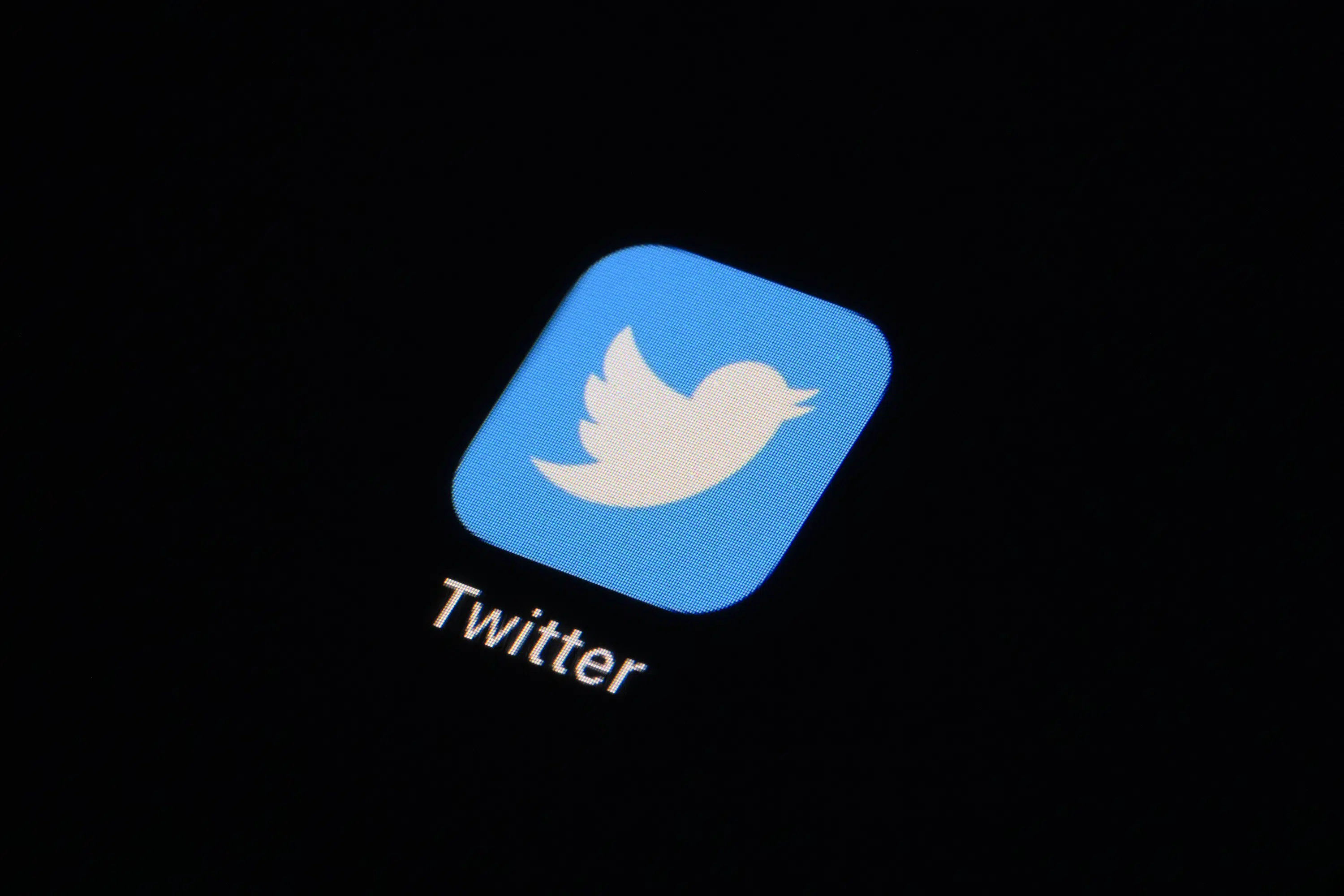 NYC Transit Agency Ends Twitter Service Alerts Over Fees.
