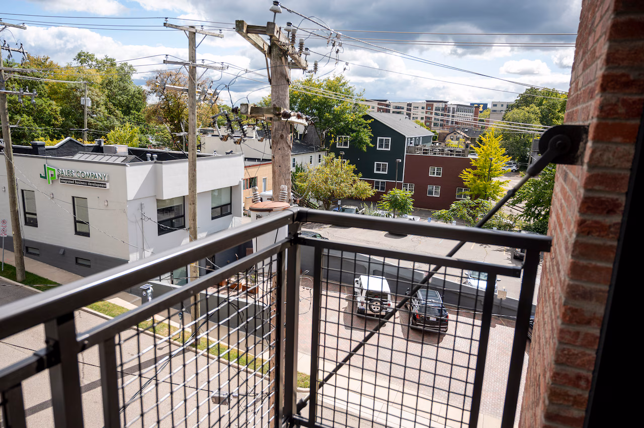 Featured image for Ann Arbor condos become Michigan football crash pads amid top stories