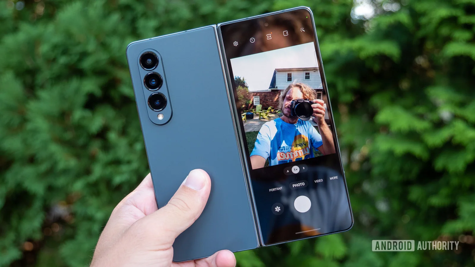 "Samsung Galaxy Z Fold 4 hits record low price, save big now"