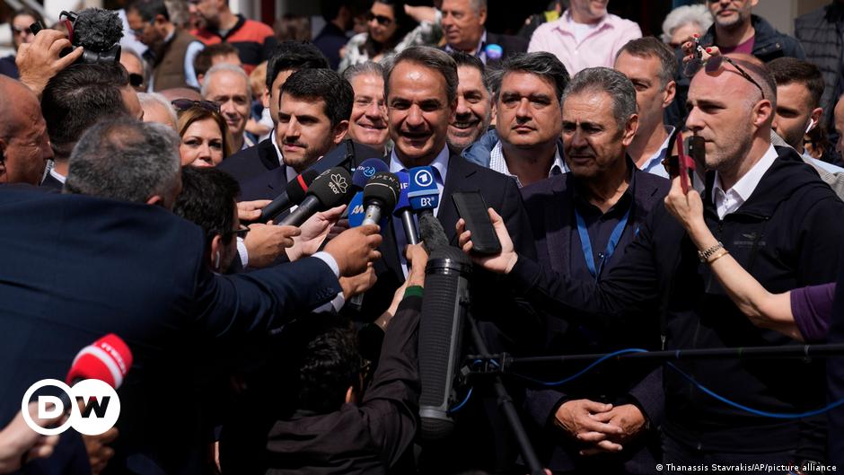 Greek Ruling Conservatives Win Election, But Fall Short of Majority