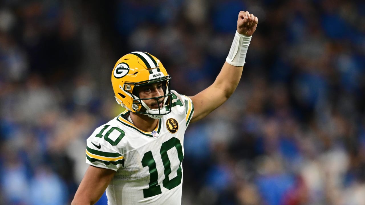 "Jordan Love's Recent Improvement Sparks Hope for Packers' Offense"