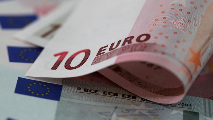 Euro Faces Support Levels and Drops to Three-Week Lows