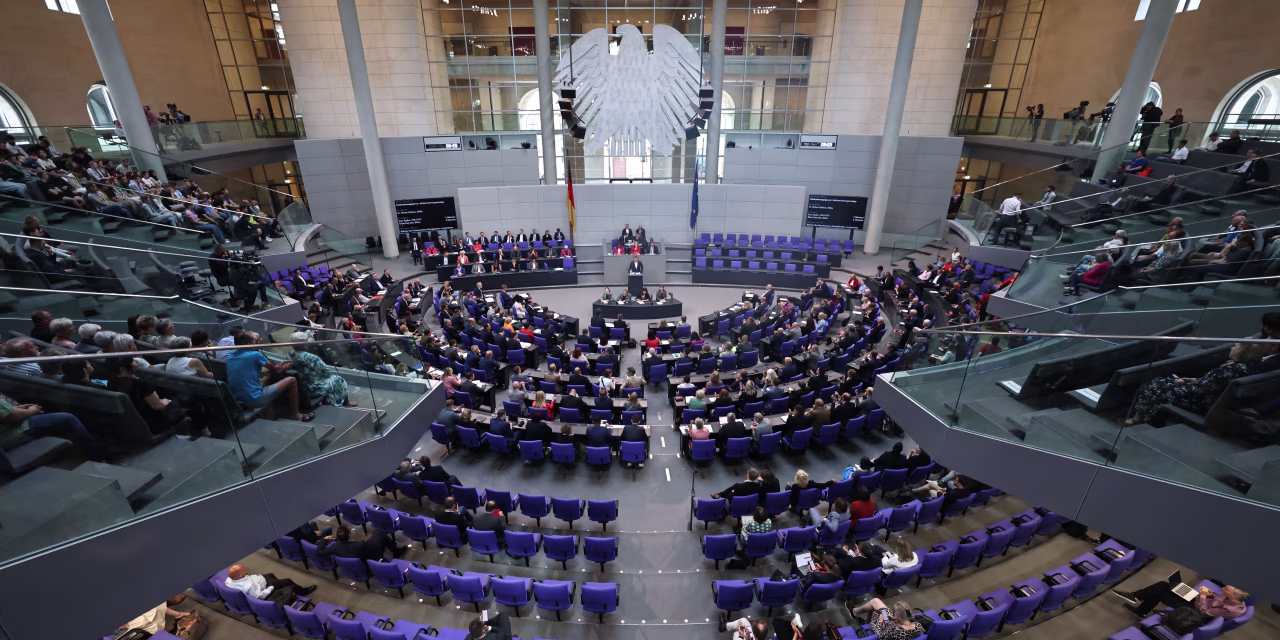 German Court Delays Vote on Controversial Bill to Replace Gas Heat Systems